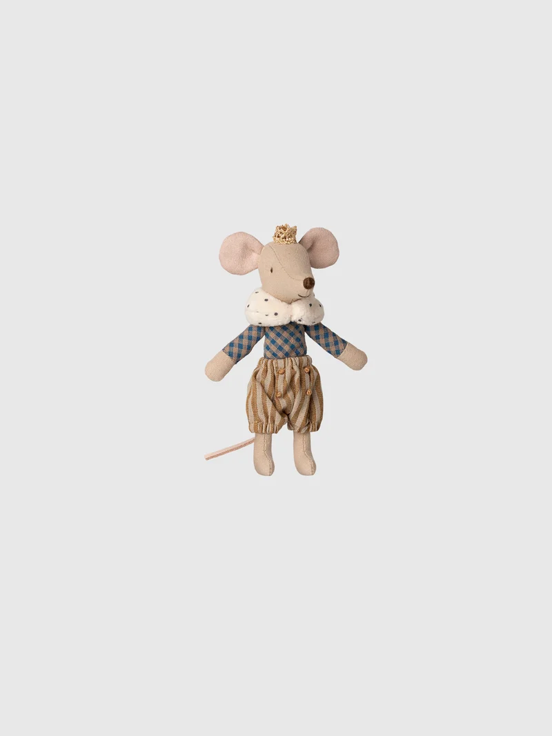 Prince mouse, big brother