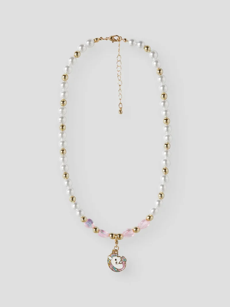 Halsband med berlocker